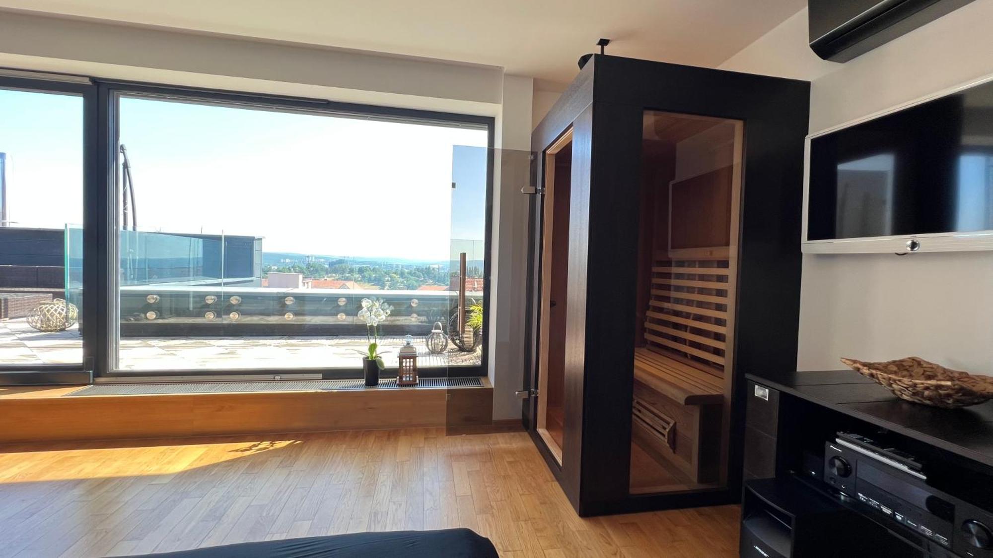 Apartman Se Saunou A Terasou S Vyhledem Na ברנו מראה חיצוני תמונה